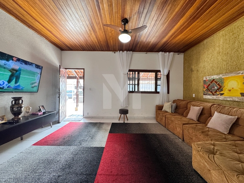 Casa isolada - 2 Dormitórios próximo à praia