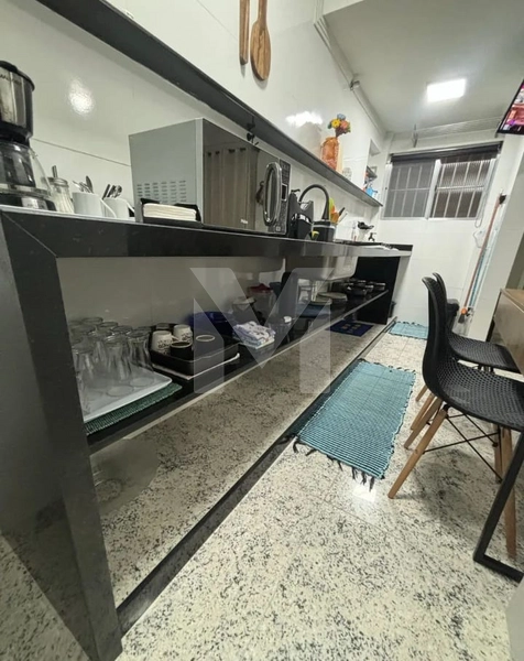 KITNET PORTEIRA FECHADA A 50 METROS DA PRAIA NA Guilhermina: 8ª foto da galeria de imagens do imóvel