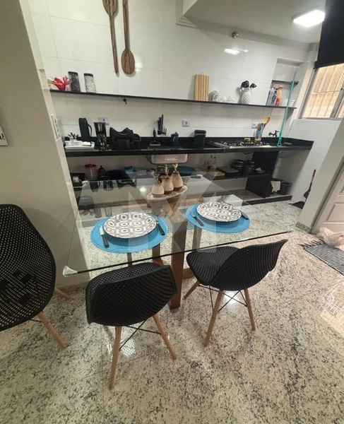 KITNET PORTEIRA FECHADA A 50 METROS DA PRAIA NA Guilhermina: 2ª foto da galeria de imagens do imóvel