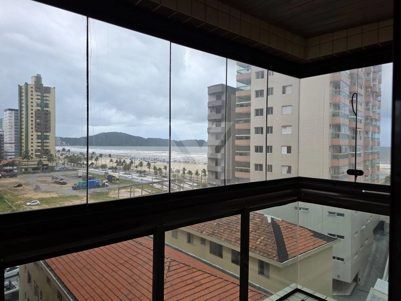 2 Dorm - Suíte - 50 Metros da praia