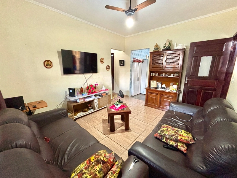 Há 4 quadras da praia, quintal e muito mais, olha essa Casa Isolada !: 5ª foto da galeria de imagens do imóvel