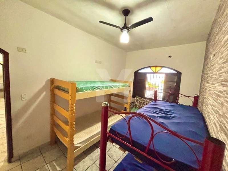 Piscina, quintal e 5 vagas de garagem, Casa com 2 dormitórios !: 23ª foto da galeria de imagens do imóvel