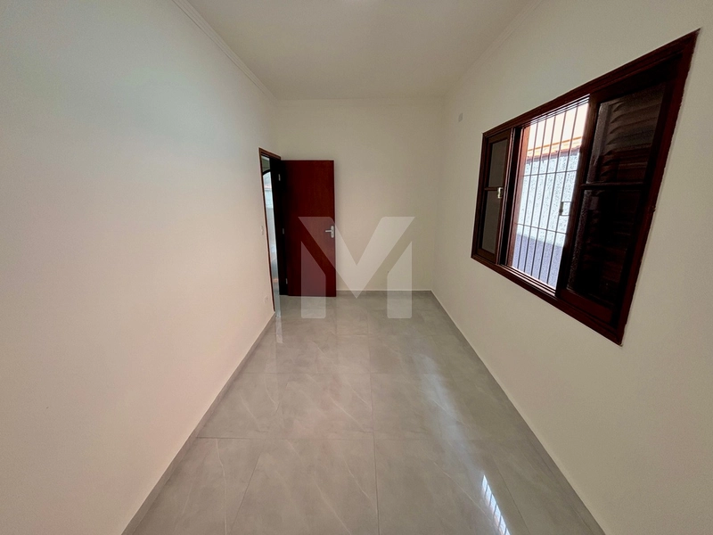 More perto da praia com piscina e 5 vagas — essa casa é raridade !: 37ª foto da galeria de imagens do imóvel