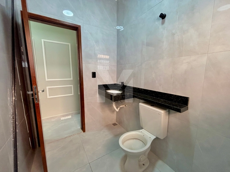 More perto da praia com piscina e 5 vagas — essa casa é raridade !: 34ª foto da galeria de imagens do imóvel