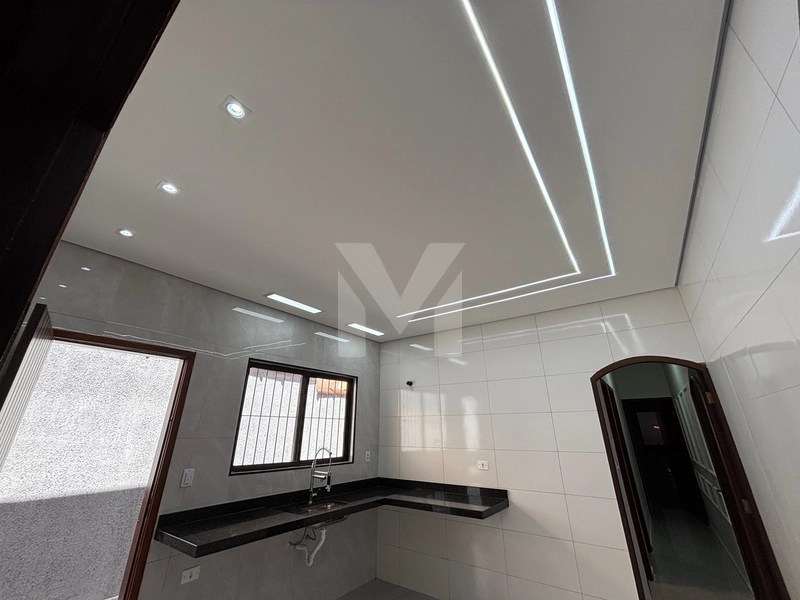 More perto da praia com piscina e 5 vagas — essa casa é raridade !: 27ª foto da galeria de imagens do imóvel