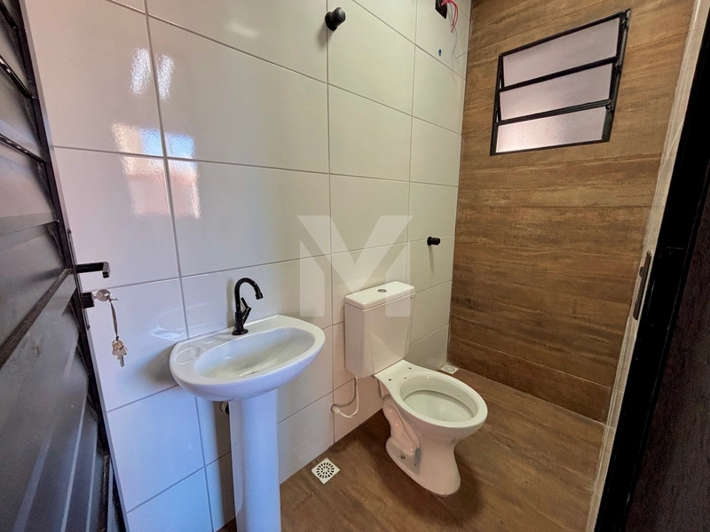 More perto da praia com piscina e 5 vagas — essa casa é raridade !: 13ª foto da galeria de imagens do imóvel