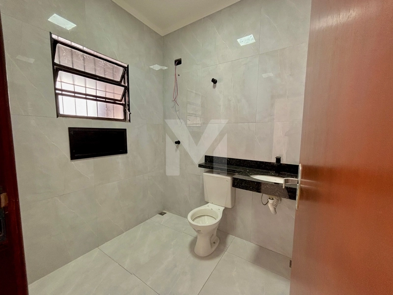 More perto da praia com piscina e 5 vagas — essa casa é raridade !: 40ª foto da galeria de imagens do imóvel