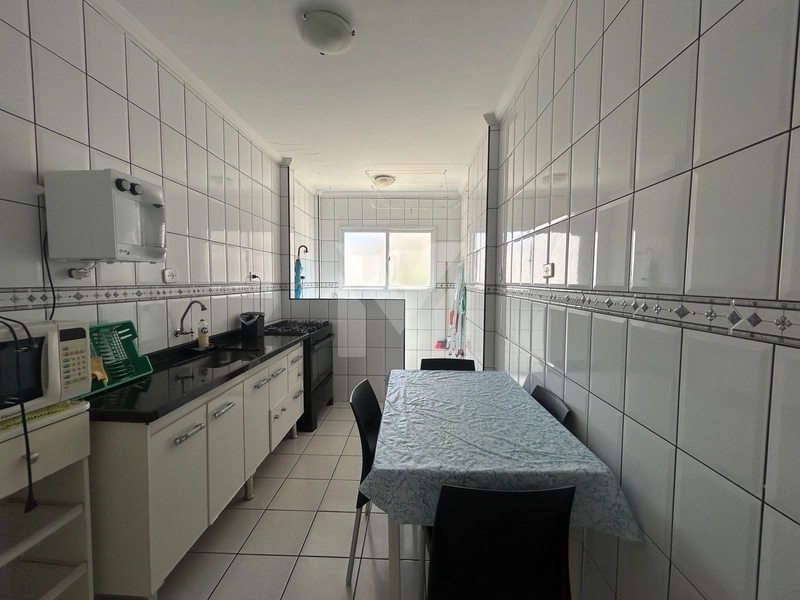 Apartamento localizado no bairro Guilhermina, em Praia Grande: 2ª foto da galeria de imagens do imóvel