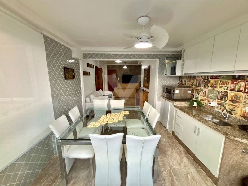 Ultimo andar, vista definitiva, apartamento com 2 Dorm próximo á Praia: 9ª foto da galeria de imagens do imóvel