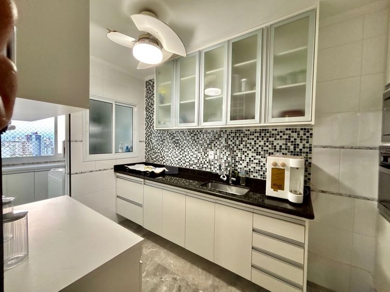 Ultimo andar, vista definitiva, apartamento com 2 Dorm próximo á Praia: 15ª foto da galeria de imagens do imóvel