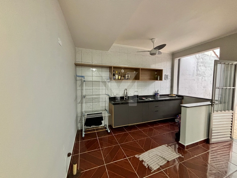 Casa alto Padrão em terreno 5x50, 3 Dormitórios(2suítes) + Edícula: 35ª foto da galeria de imagens do imóvel