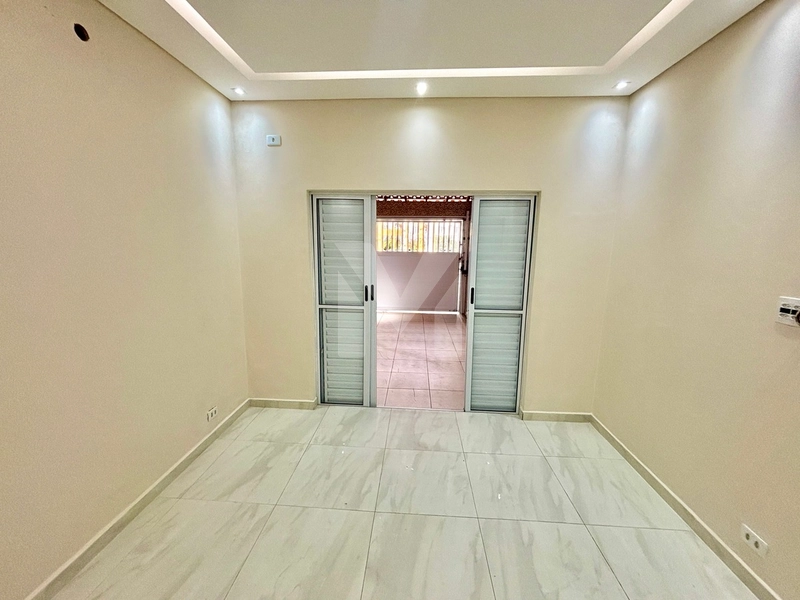 Casa térrea 2 Dorm.(1 suíte) há 300m da Praia na Guilhermina: 4ª foto da galeria de imagens do imóvel