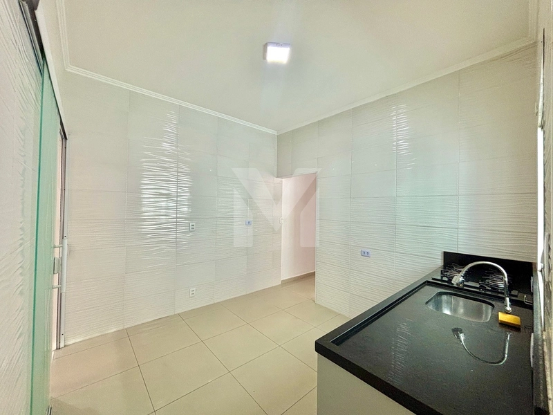 Casa térrea 2 Dorm.(1 suíte) há 300m da Praia na Guilhermina: 8ª foto da galeria de imagens do imóvel