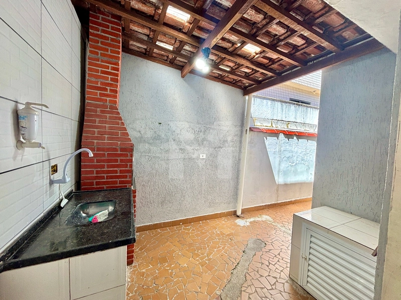 Casa térrea 2 Dorm.(1 suíte) há 300m da Praia na Guilhermina: 24ª foto da galeria de imagens do imóvel