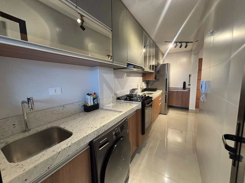 Apartamento toltalmente mobiliado: 2ª foto da galeria de imagens do imóvel