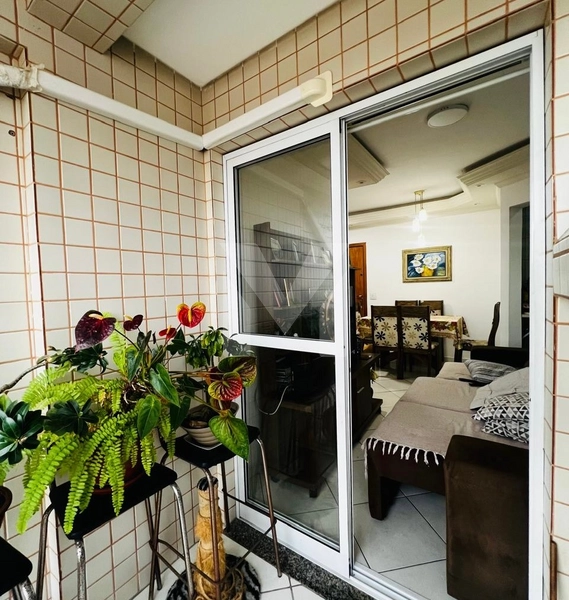 Há 3 quadras da Praia, Apartamento em andar alto com 2Dorm.(1suíte).: 6ª foto da galeria de imagens do imóvel