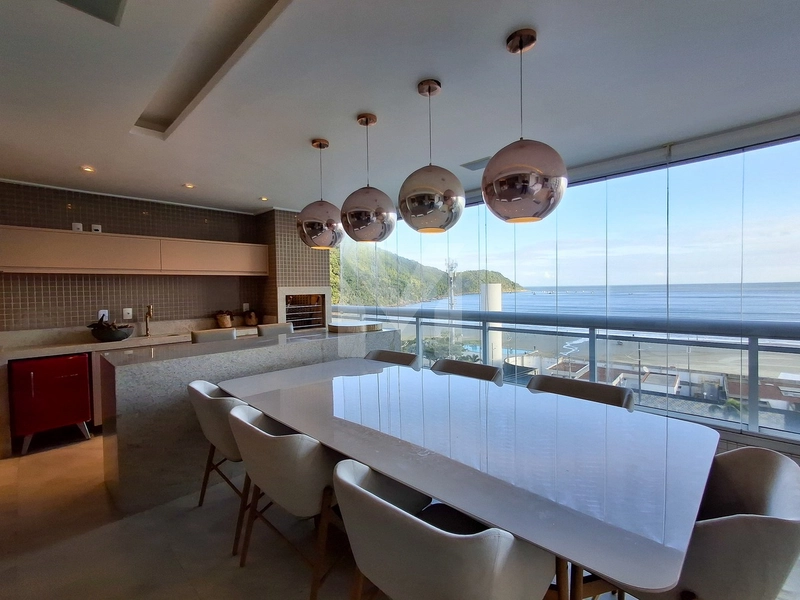 Apartamento com 4 dormitórios no Canto do Forte: 1ª foto da galeria de imagens do imóvel