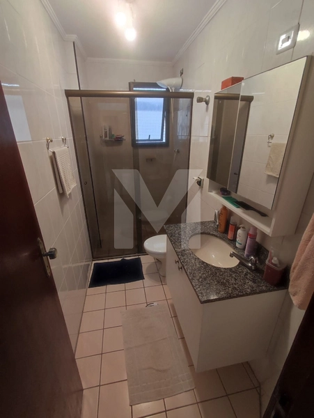 Prédio com portaria 24h: 4ª foto da galeria de imagens do imóvel