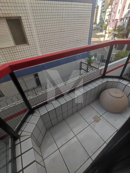 Prédio com portaria 24h: 6ª foto da galeria de imagens do imóvel