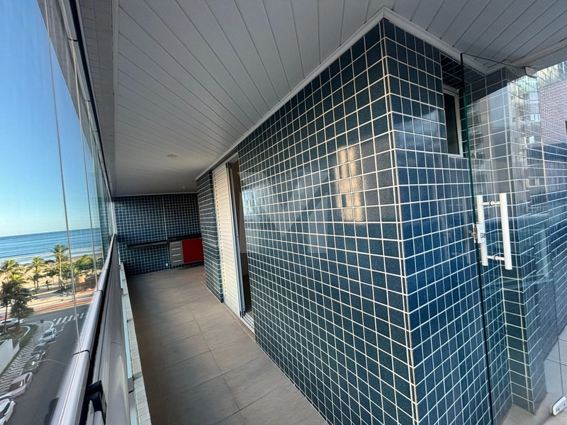 Apartamento no Canto do Forte 100 metros da praia: 1ª foto da galeria de imagens do imóvel