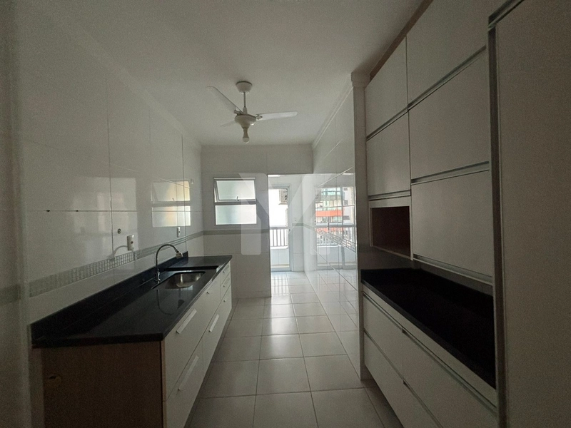 Apartamento no Canto do Forte 100 metros da praia: 11ª foto da galeria de imagens do imóvel