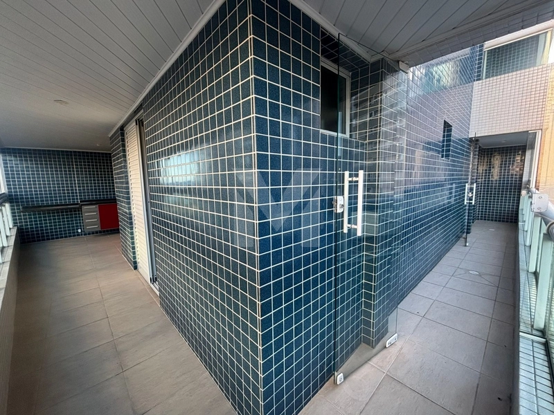 Apartamento no Canto do Forte 100 metros da praia: 3ª foto da galeria de imagens do imóvel