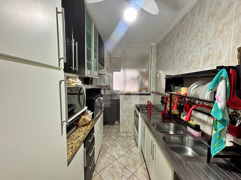 Apartamento 2 Dorm.(1 suite) frente rua, vista livre com 2 vagas: 11ª foto da galeria de imagens do imóvel