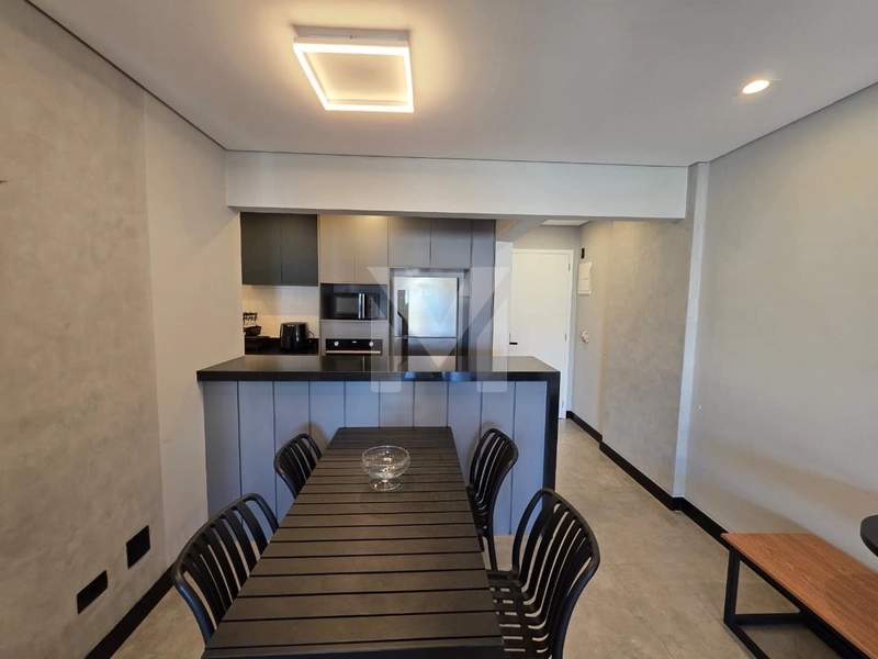 Apartamento porteira fechada, com 82m² no Canto do Forte: 3ª foto da galeria de imagens do imóvel