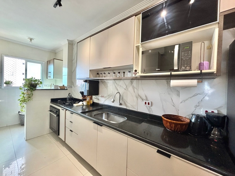 Andar alto e vista livre, esse apartamento há 300m da praia é pra você: 6ª foto da galeria de imagens do imóvel