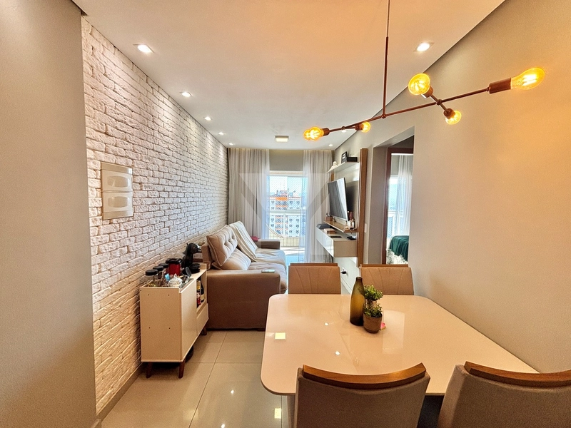 Andar alto e vista livre, esse apartamento há 300m da praia é pra você: 1ª foto da galeria de imagens do imóvel