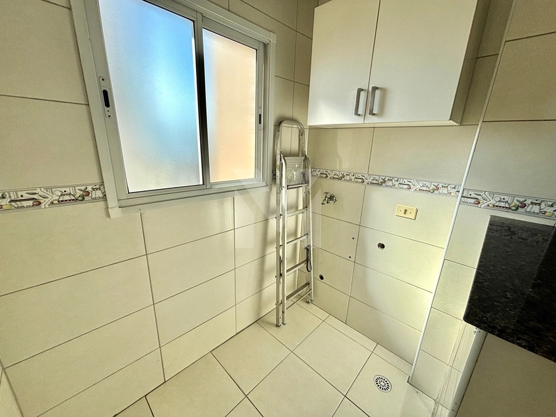 Andar alto e vista livre, esse apartamento há 300m da praia é pra você: 5ª foto da galeria de imagens do imóvel