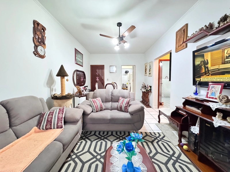 2 Dormitórios canto do Forte: 1ª foto da galeria de imagens do imóvel