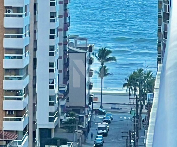 Apartamento mobiliado com vista livre na Ocian: 2ª foto da galeria de imagens do imóvel