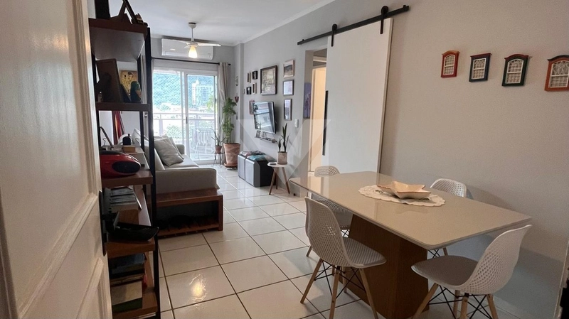 Apartamento a 350 metros da praia no Canto do Forte.: 2ª foto da galeria de imagens do imóvel