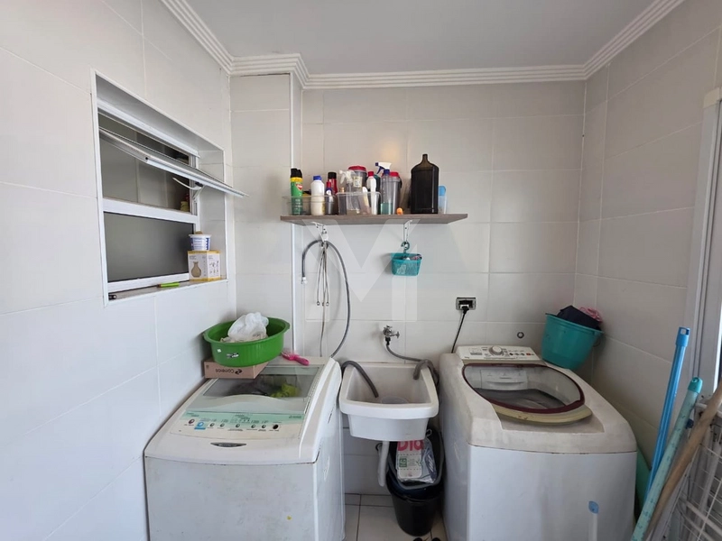 Apartamento 4 suítes, 3 vagas de garagem no Bairro Guilhermina: 15ª foto da galeria de imagens do imóvel