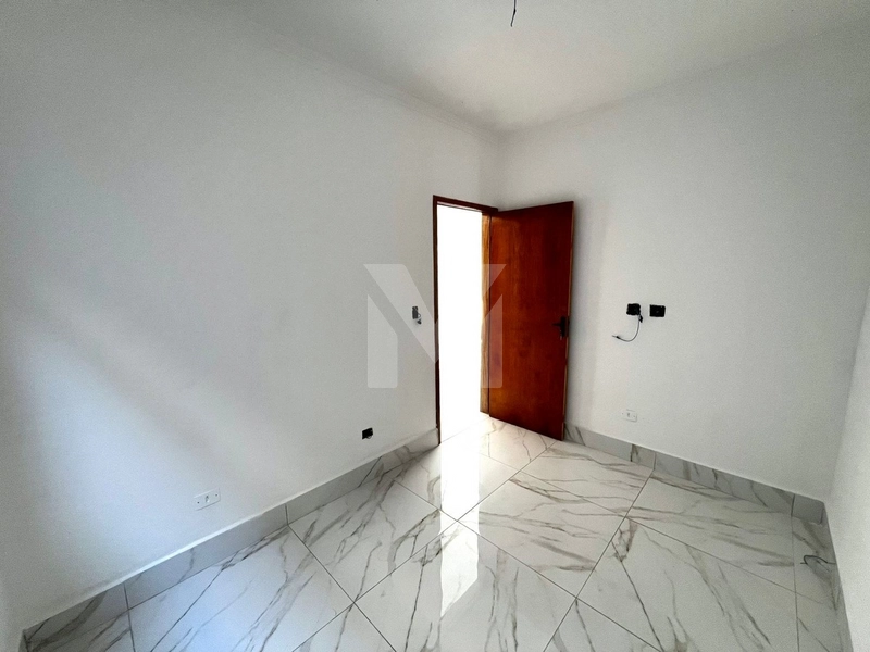 Casa Térrea com quintal amplo no Jardim Melvi - Praia Grande!: 6ª foto da galeria de imagens do imóvel