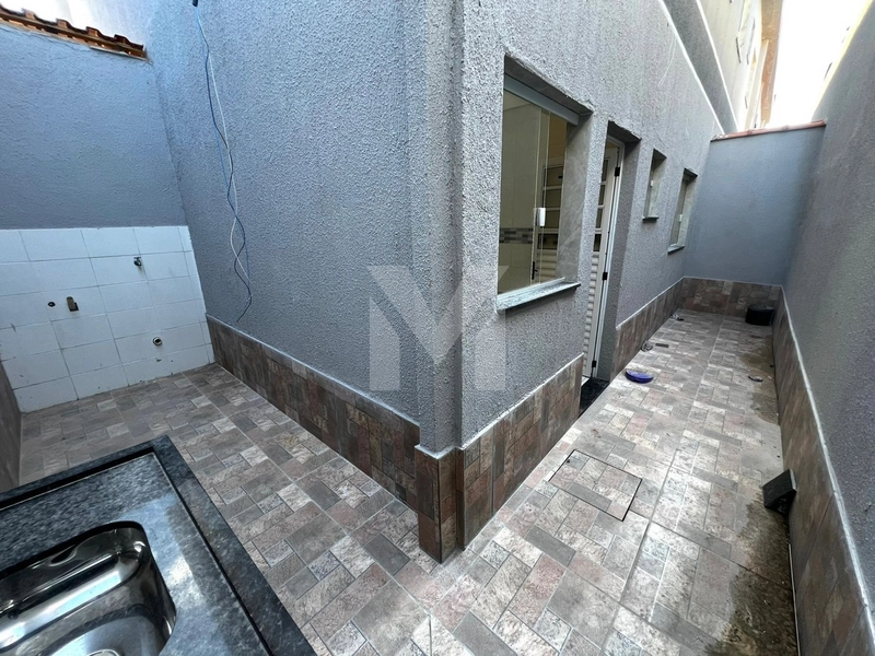 Casa Térrea com quintal amplo no Jardim Melvi - Praia Grande!: 10ª foto da galeria de imagens do imóvel