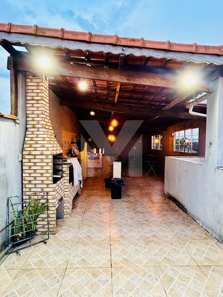 CASA AMPLA COM 171 M² A APENAS 780 METROS DA PRAIA: 4ª foto da galeria de imagens do imóvel