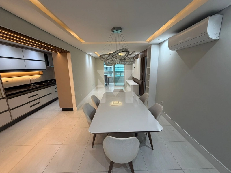 Apartamento 3 dormitórios com 2 suítes mobiliados e vista mar.: 1ª foto da galeria de imagens do imóvel