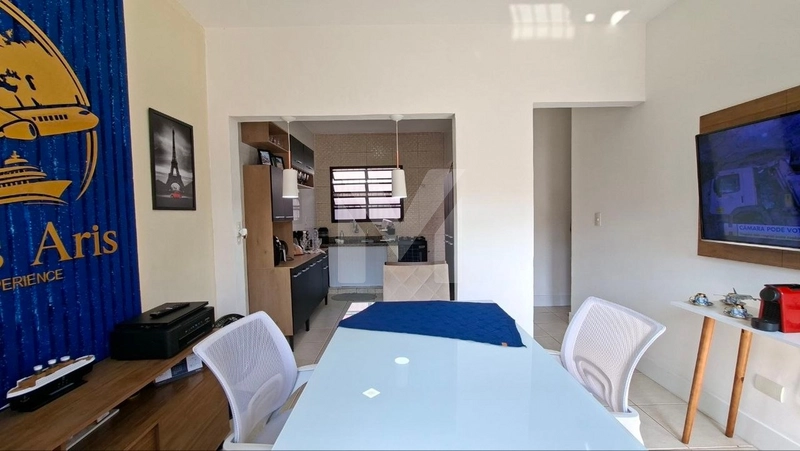 Casa de Condomínio 1 Dormitório com Closet - Bem Localizada: 1ª foto da galeria de imagens do imóvel