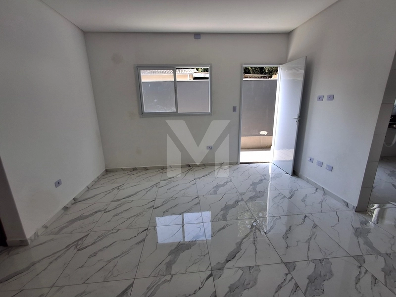 Casa de condomínio 2 dormitórios com quintal individual no Tude Bastos: 6ª foto da galeria de imagens do imóvel