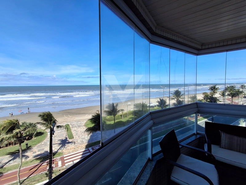 Apartamento 3 dormitórios frente total para o mar por R$ 750 mil: 1ª foto da galeria de imagens do imóvel