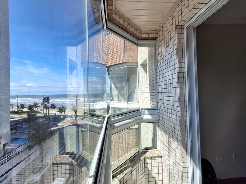 Apartamento 3 dormitórios frente total para o mar por R$ 750 mil: 28ª foto da galeria de imagens do imóvel