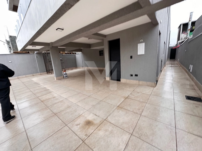 Excelente sobrado em condomínio no bairro Tude Bastos!: 2ª foto da galeria de imagens do imóvel