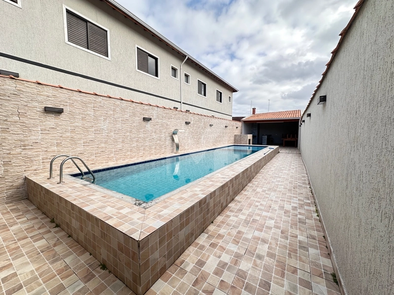 Casa em condomínio com área de lazer (Piscina e área gourmet).: 2ª foto da galeria de imagens do imóvel