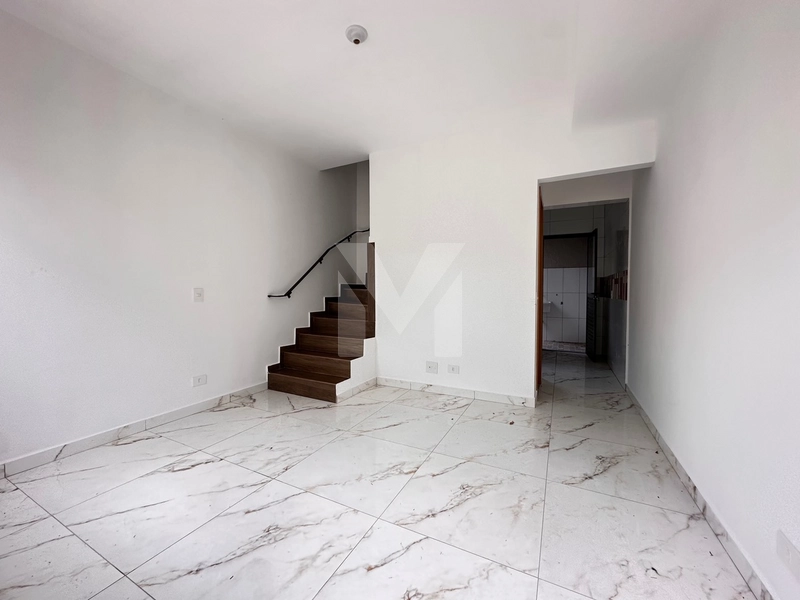 Casa em condomínio com área de lazer (Piscina e área gourmet).: 8ª foto da galeria de imagens do imóvel