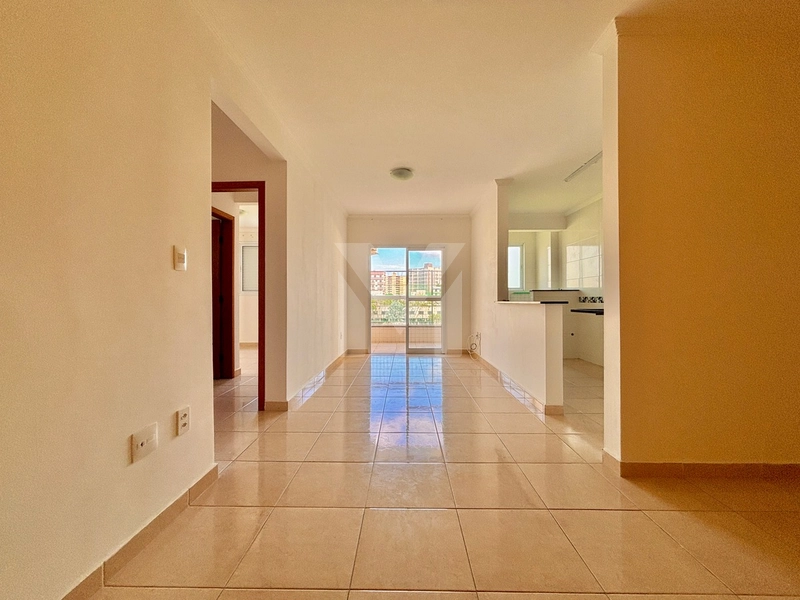 Apartamento grande próximo a feirinha do caiçara, há 2 quadras do Mar: 1ª foto da galeria de imagens do imóvel