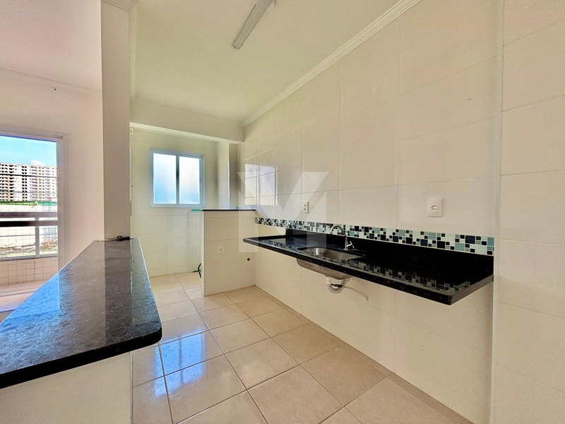 Apartamento grande próximo a feirinha do caiçara, há 2 quadras do Mar: 2ª foto da galeria de imagens do imóvel
