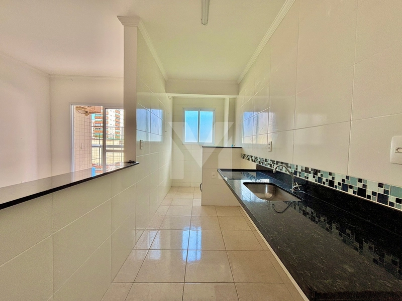 Apartamento grande próximo a feirinha do caiçara, há 2 quadras do Mar: 3ª foto da galeria de imagens do imóvel