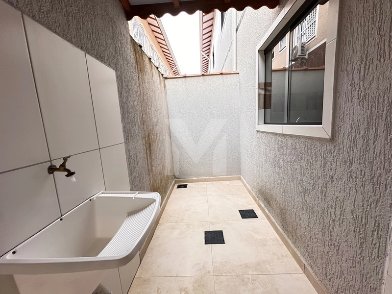 Casa em condomínio, Jd. Real-Praia Grande-SP: 3ª foto da galeria de imagens do imóvel